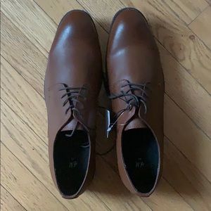 H&M Men’s Tawny Dress Shoes (Oxfords) in Brown